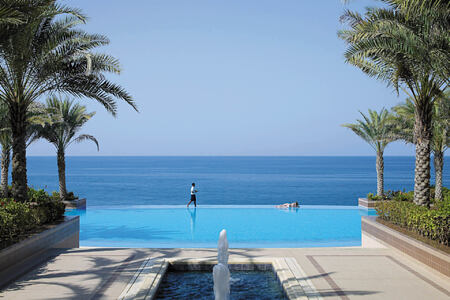 pool at shangri la barr al jissah resort oman