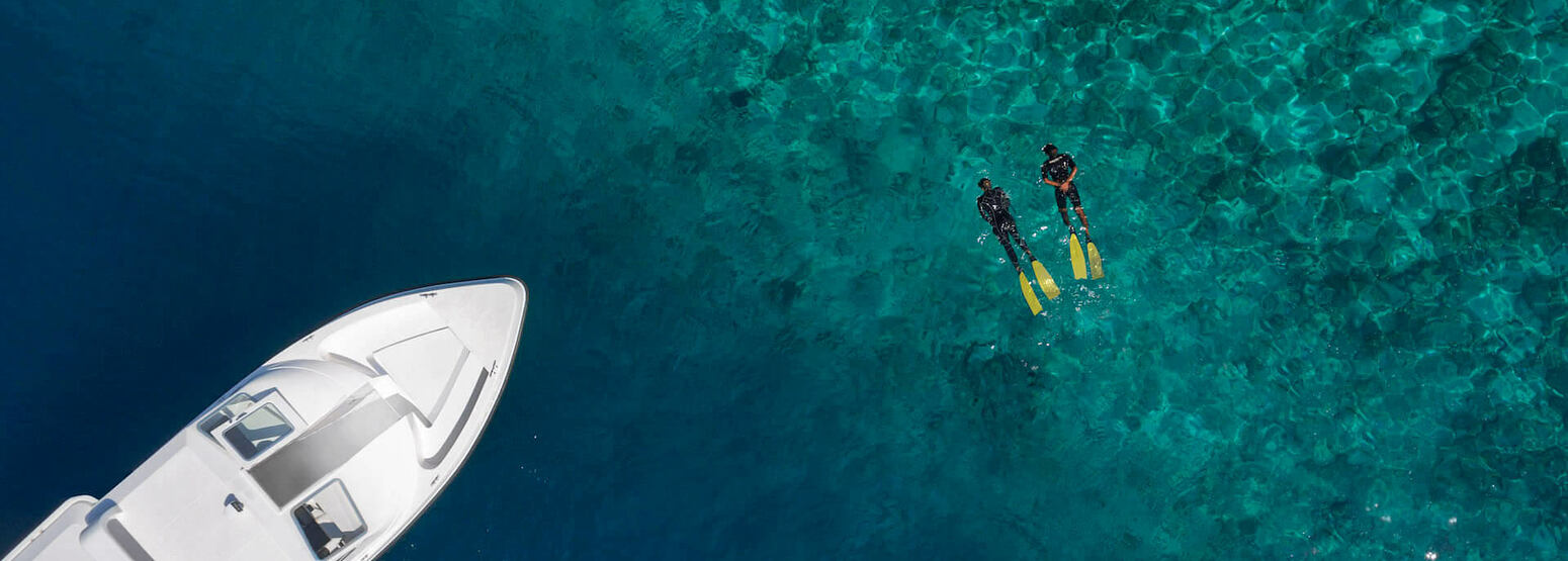 boat experiences snorkelling at cheval blanc randheli hotel maldives