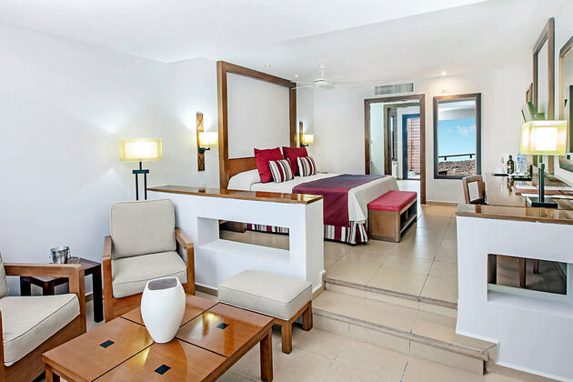 romance junior suite at melia buenavista hotel cuba