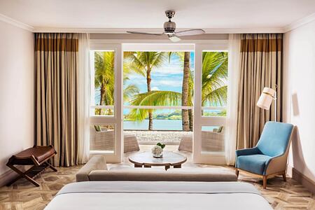 lagoon balcony room at le saint geran hotel mauritius