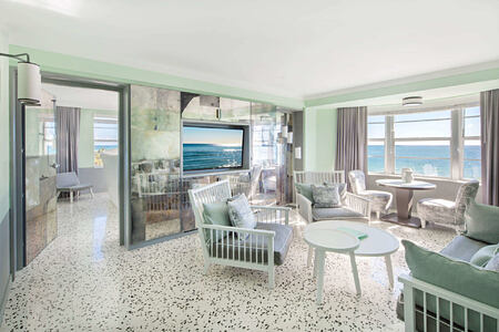 ocean view suite at metropolitan by como usa