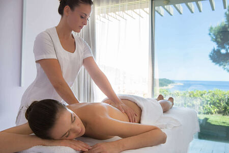 spa massage at La Reserve Ramatuelle