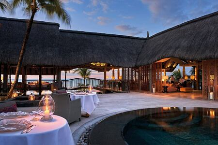 evening dining at royal palm hotel mauritius
