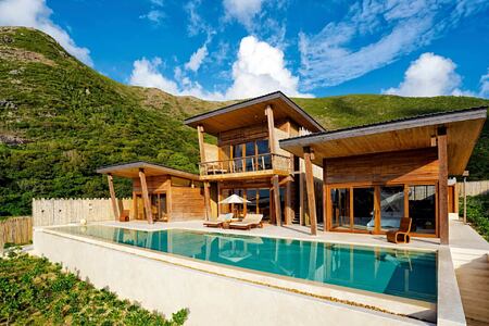 ocean view 4 bedroom pool villa at six senses con dao hotel vietnam