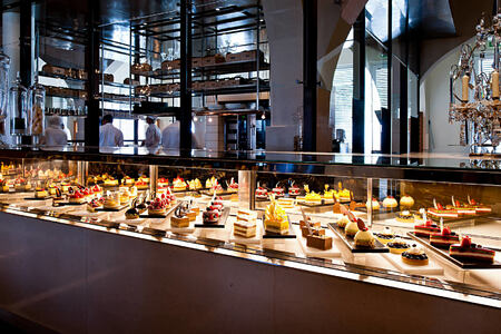 The Patisserie Counter at The Restaurant at the chedi hotel oman