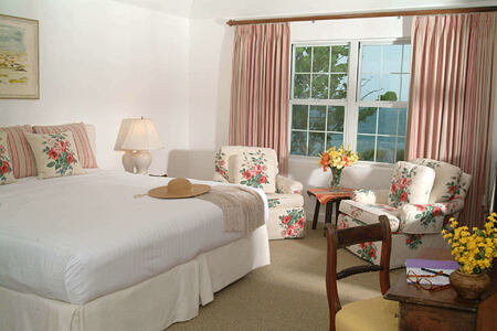 deluxe ocean view bedroom at cambridge beaches resort and spa bermuda