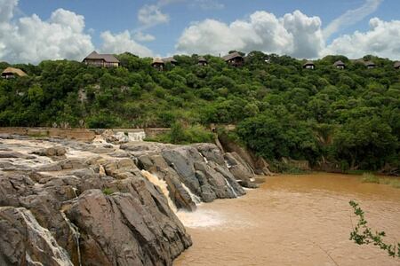 mkuze falls game reserve lodge south africa