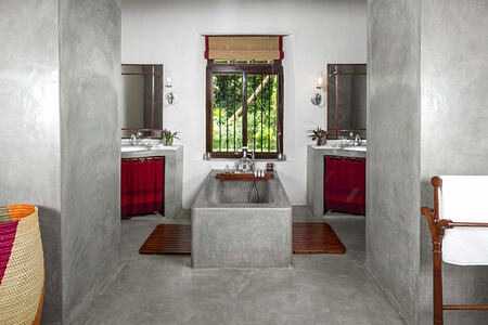 Bathroom at the Kandy House Sri Lanka