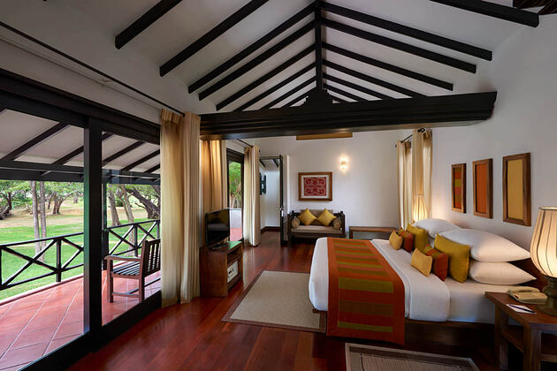 Cedar Bedroom at Cinnamon Lodge Sri Lanka