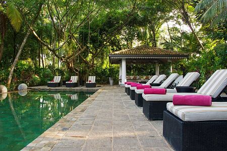 Gardens & Pool at the Wallawwa Sri Lanka