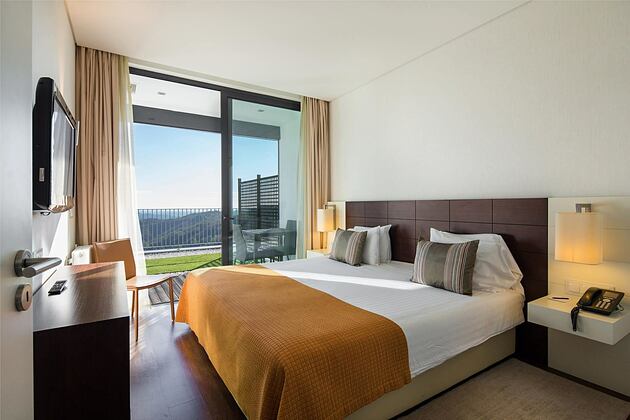 Suite Bedroom at Monchique Resort Portugal