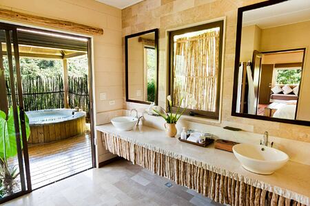 Bathroom at El Silencio Lodge Costa Rica