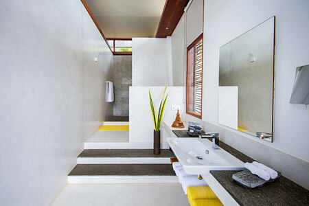 Bathroom at Tri Lanka Sri Lanka