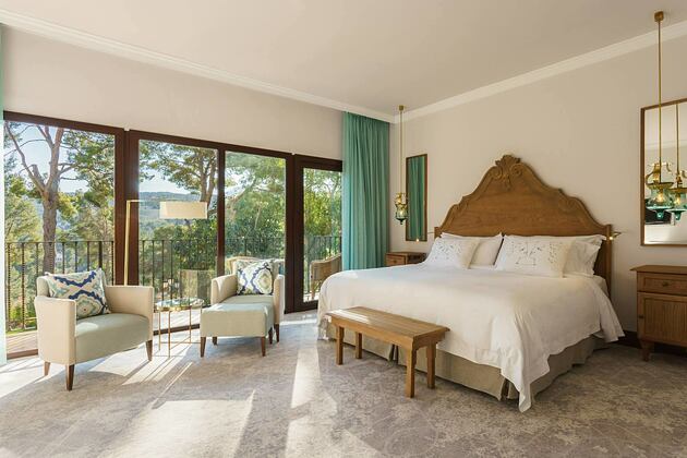 Classic Room with Terrace at Castillo Son Vida Majorca