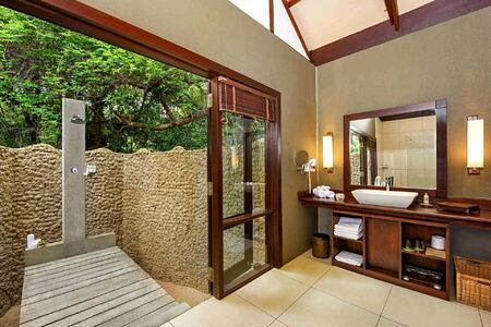 Jungle Cabin bathroom at Jungle Beach Sri Lanka