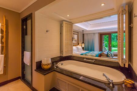 Junior suite bathroom at Constance Lemuria Resort Seychelles