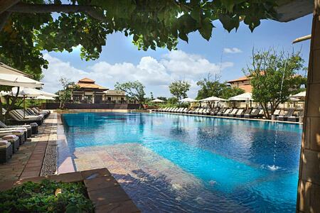Main Pool and bar at Zimbali Coastal Resort South Africa