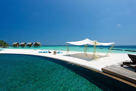 Pool view at Constance Moofushi Maldives