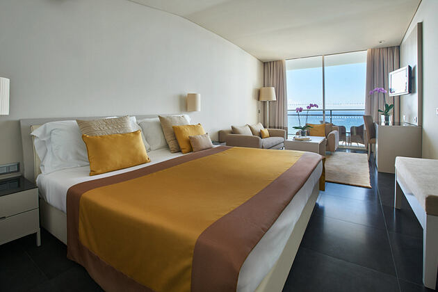 Premium double bedroom at Vidamar Madeira