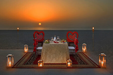 Romantic dining at night at Waldorf Astoria UAE
