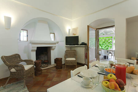 Dining area at Trulli Volpe Italy