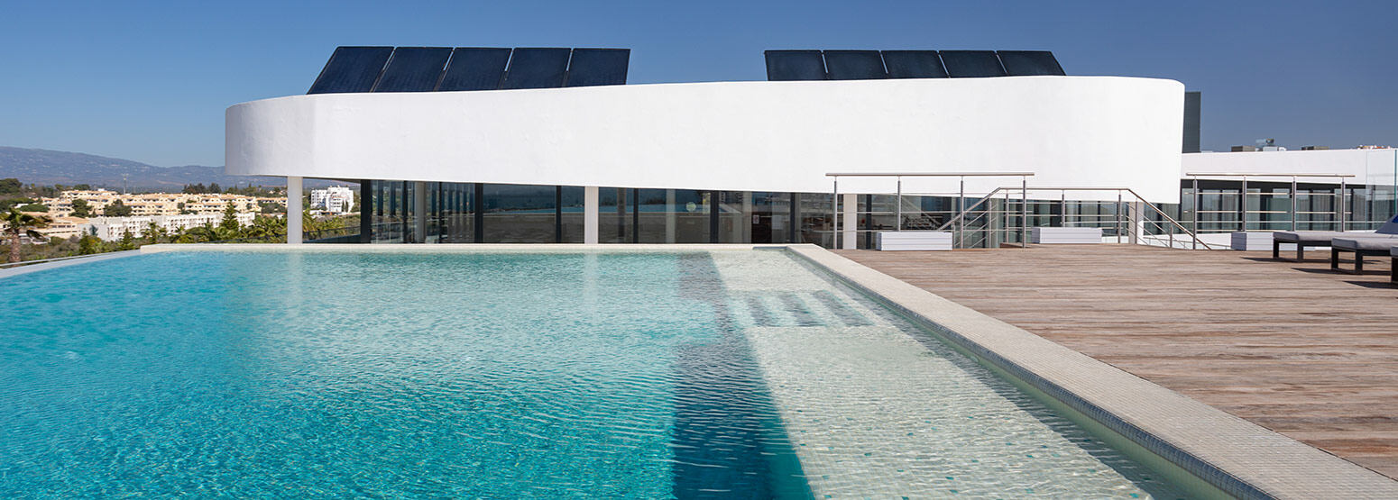 Banner image of Rooftop Pool at the Longevity Alvor Algarve Portugal
