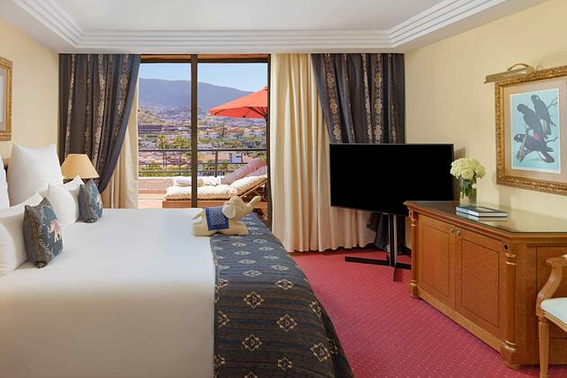 Hotel Botanico Tenerife Double deluxe bedroom Teide view
