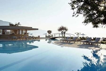 Header Swimming pool at Ikos Dassia Corfu