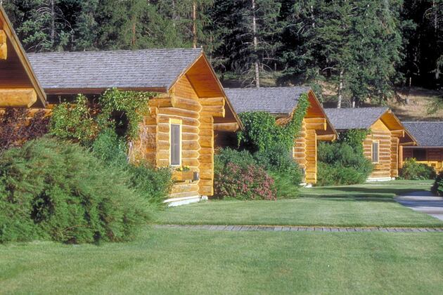 Cabins at Three Bars Ranch Canada