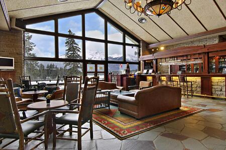 Lounge and bar at Fairmont Jasper Park Lodge Canada