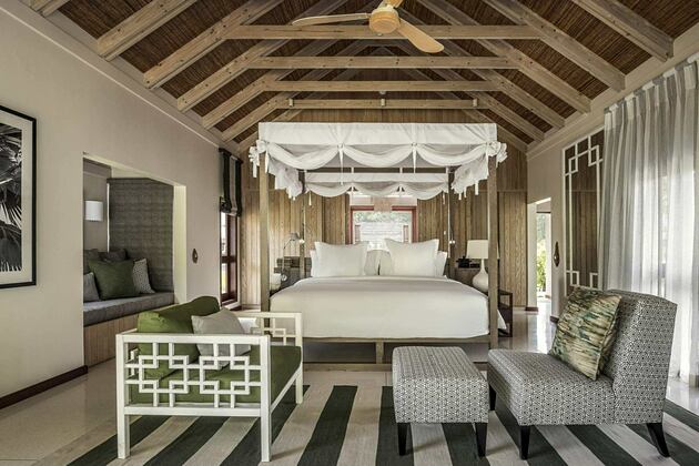 Bedroom Four Seasons Desroches Island Seychelles